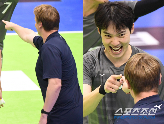 '찌릿' E.T 세리머니, 친구같은 감독이 비디오판독 성공에 더 기뻐한 …