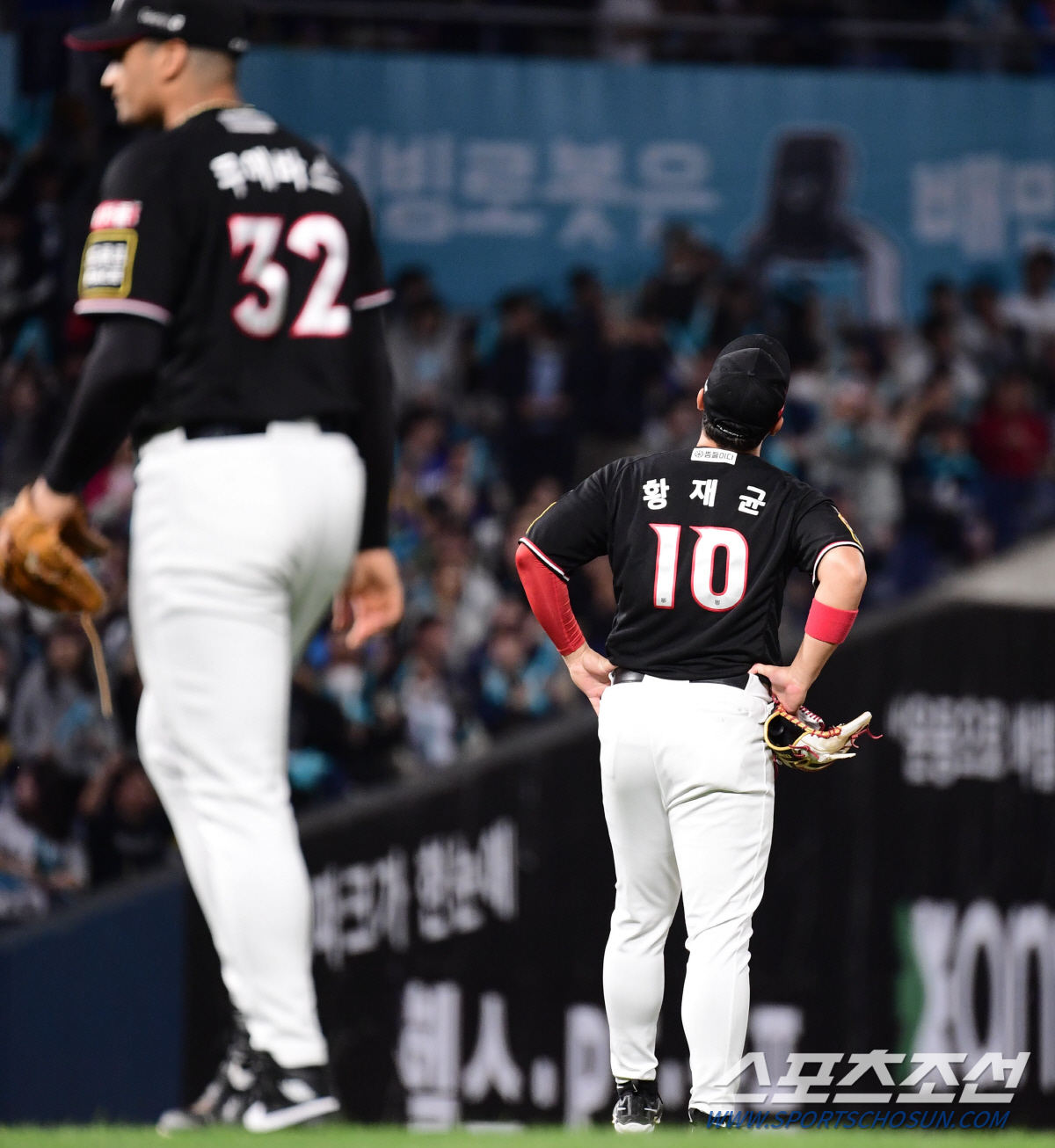'LG가 웃어도''끝판 승부 성사' '페디와 재대결' 쿠에바스 기적의 무…