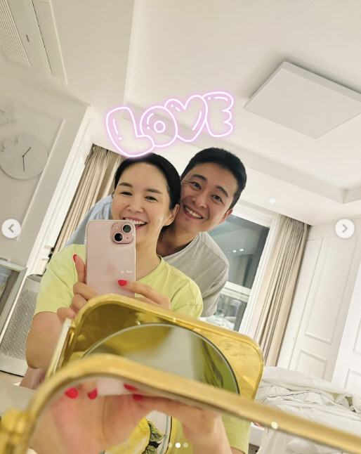 장영란♥한창, 결혼 15년차에도 껌딱지 신혼 "내 자신감의 원천"