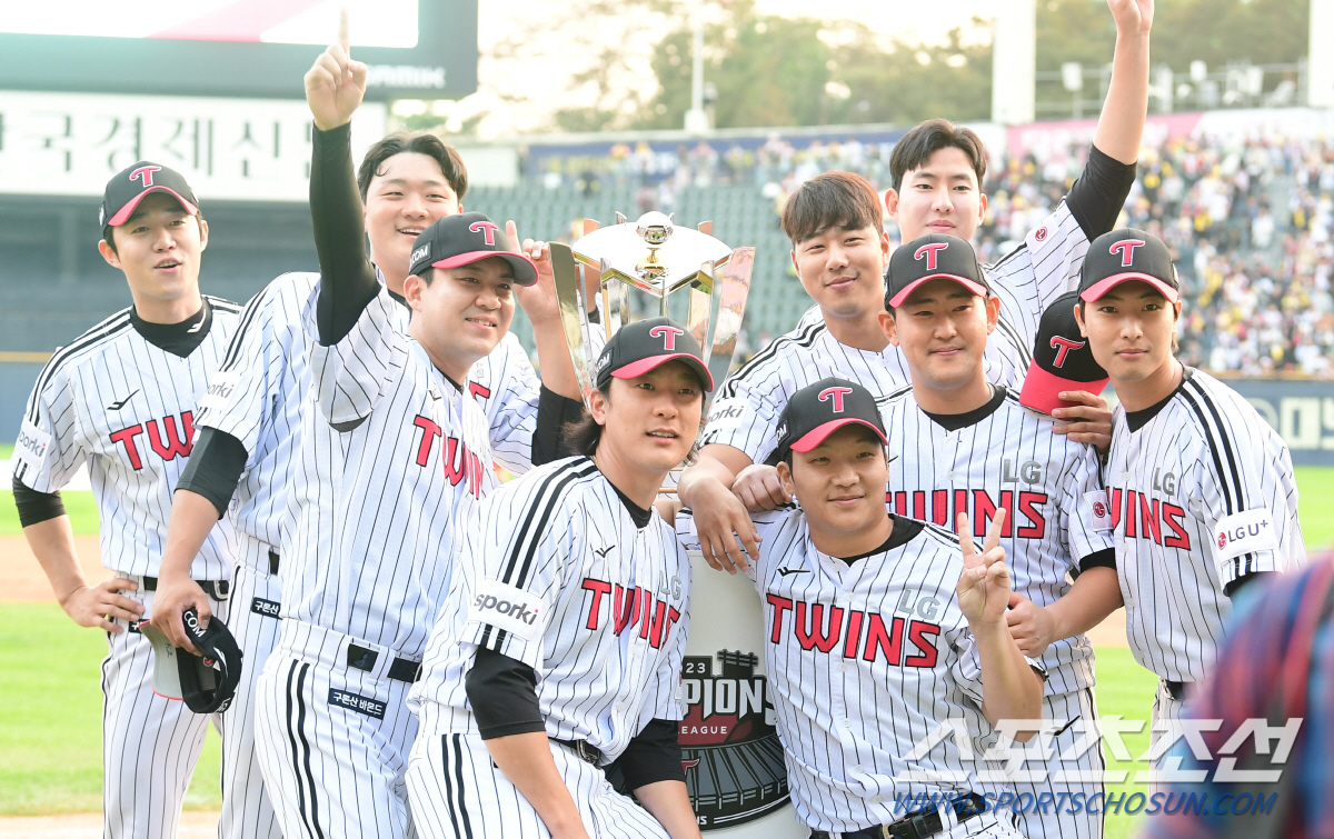 4차전 쿠에바스→5차전 페디, 벤자민이면... 체력 고갈+에이스 없어져.…