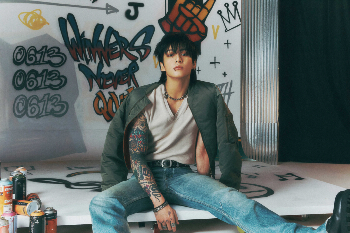 "황금빛 질주" 정국, 스포티파이 ‘GOLDEN’ 전곡 줄세우기 '기염'…