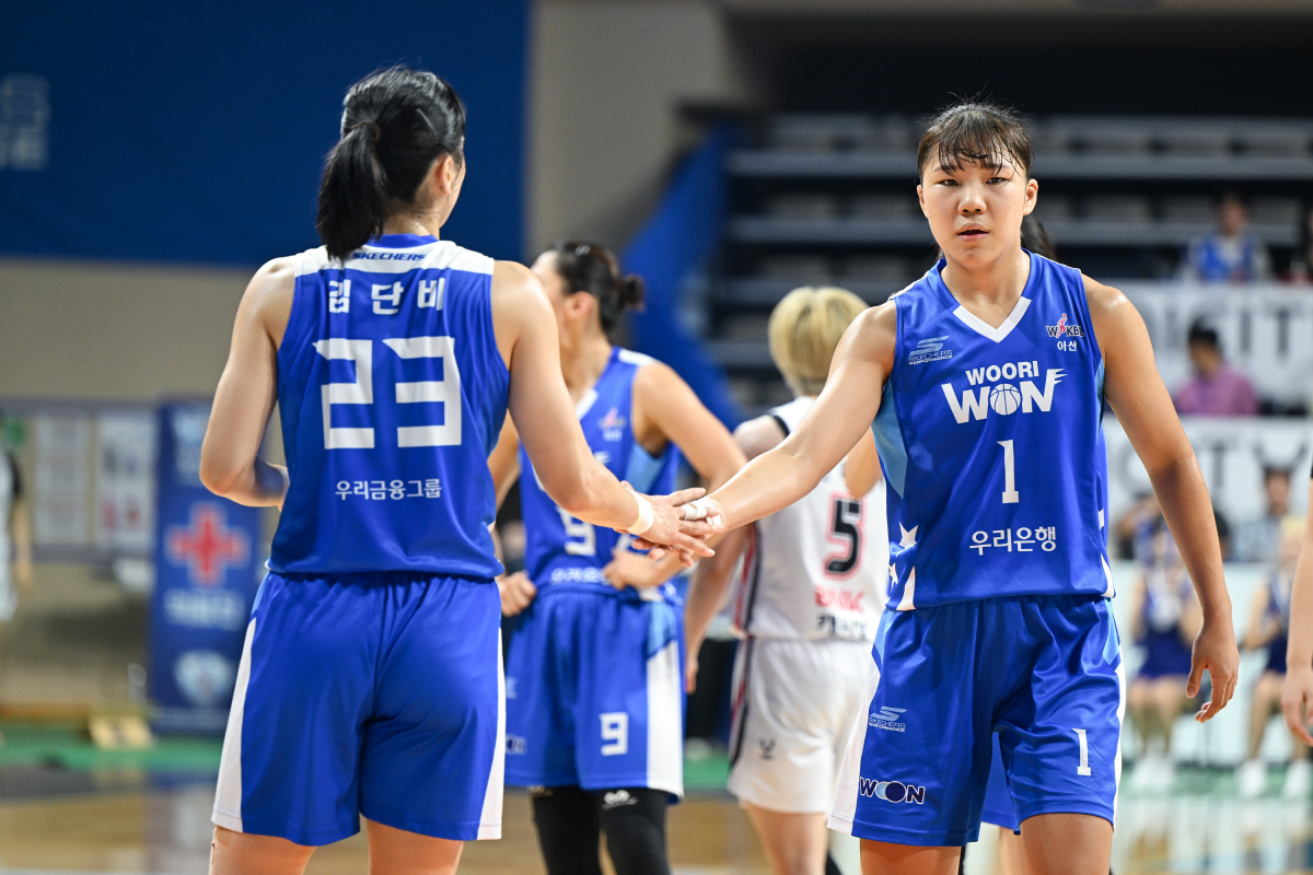 첫판부터 32P-17R, 독보적인 '통합MVP 김단비의 위력, 우리은행 …