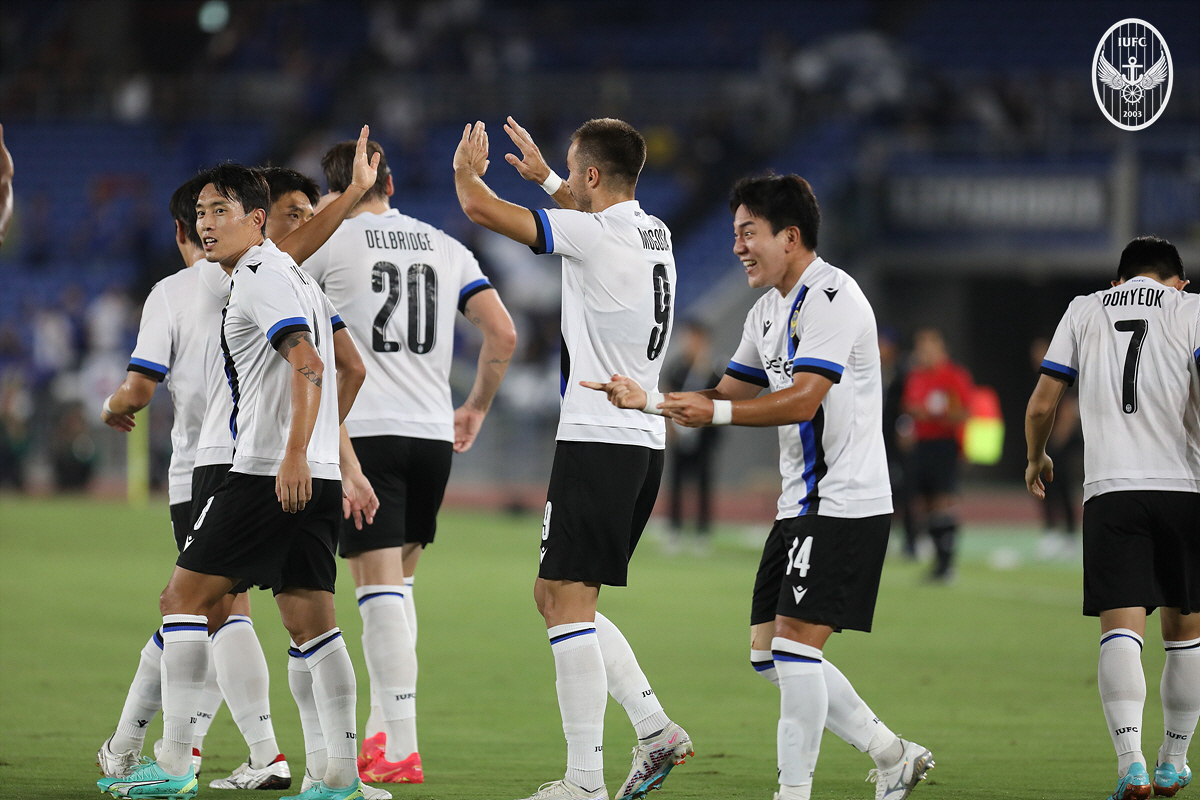 중국 원정 앞두고 AFC 제재금 받은 인천 유나이티드, 응원 현수막 '정…