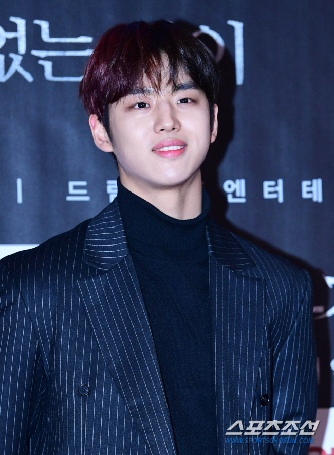 [공식] 펜타곤 홍석, 큐브 떠난다 "상호 협의하에 전속계약 종료"(전문…