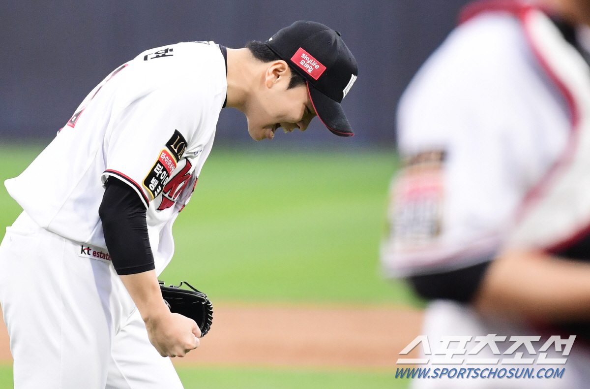 '5G 연속 PO 개근→미스터제로' 승부처엔 언제나 그가 있었다…22세 …