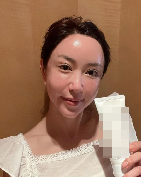 SES 슈, 탱탱한 깐달걀 피부..초근접 샷도 문제 없어