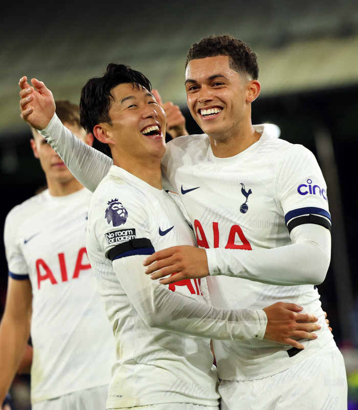 향후 10년 EPL 우승 예측 돌렸더니…토트넘 여전히 무관, 맨유는 20…