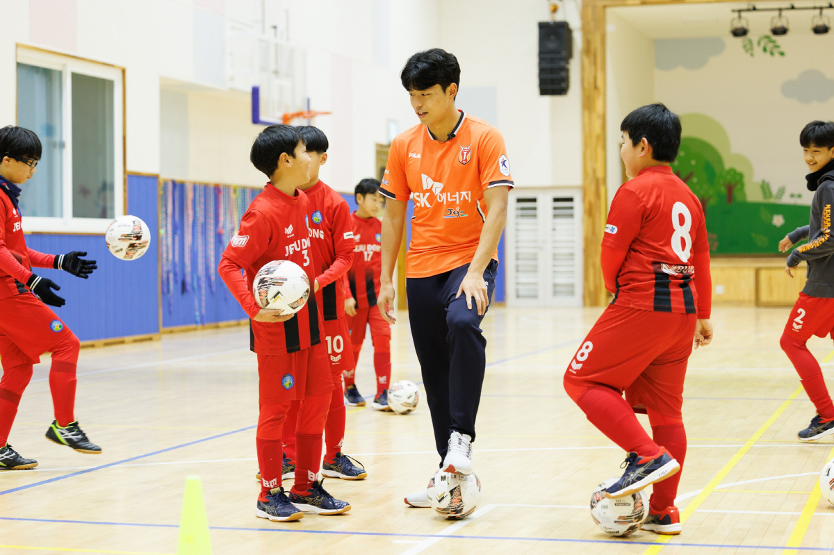 '꿈나무 오피셜 약속 지킨다' 김승섭, 자비로 관람 티켓 1600장 구매