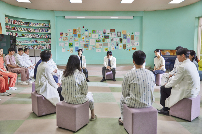 [인터뷰①] '정신병동' 이재규 감독 "저도 공황장애로 힘들었어요"