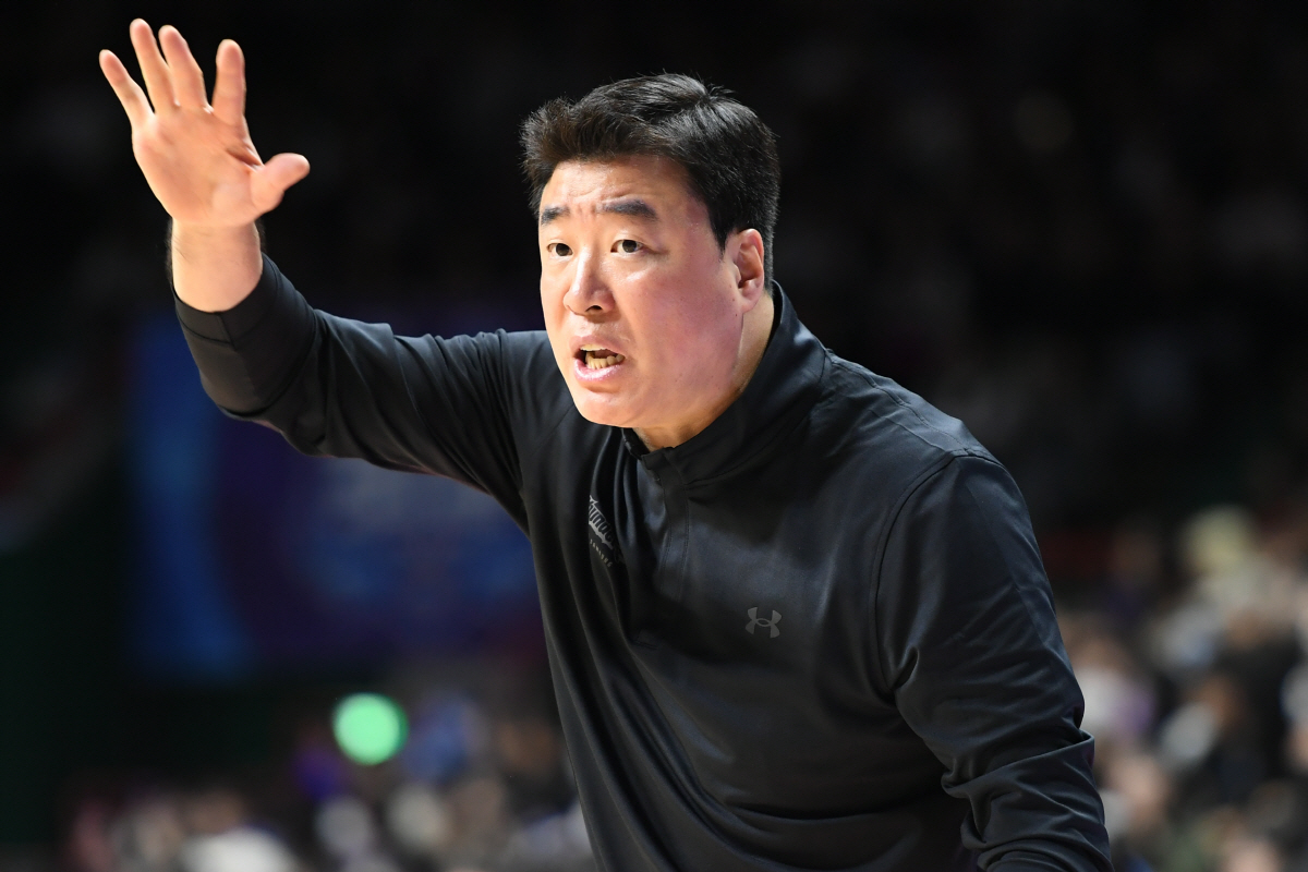 [현장인터뷰]은희석 감독 "삼성 팬들께 정말 죄송, 다시는 이런 경기 없…