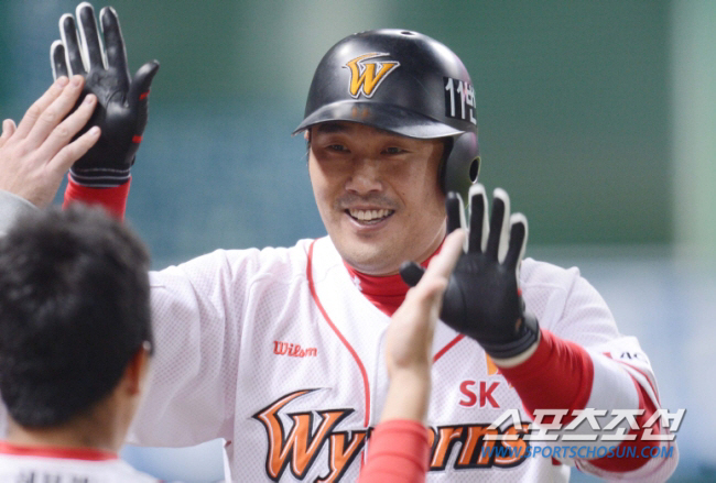 '전 SK 감독과 미래의 SSG감독이 LG우승 합작?''KS후 감독 작업…