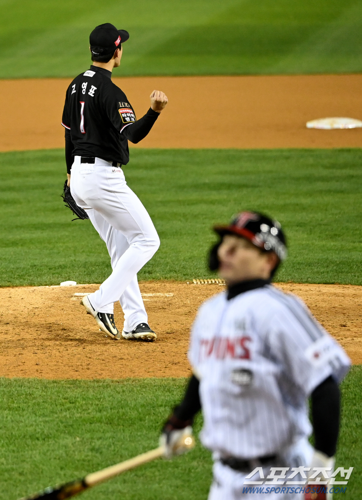 1회 2실점, 그게 끝이었다…깜짝 카드보다 믿음직했던 토종에이스, 시즌 …