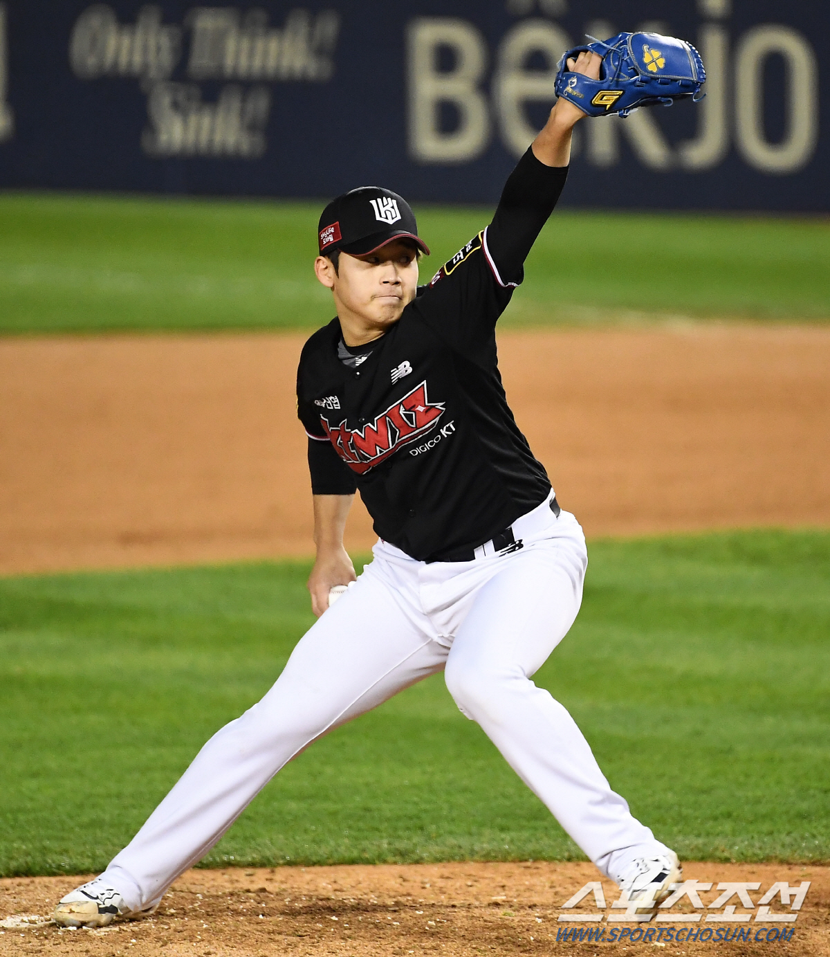 '생애 첫 KS 세이브' 프로 2년 차 투수 맞아?...가을야구 언터처블…