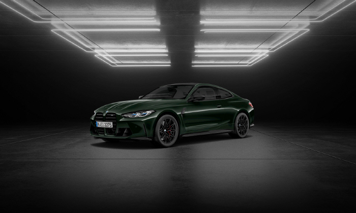 BMW코리아, 11월 한정 판매 모델 'BMW M4 컴페티션 스페셜 에디…