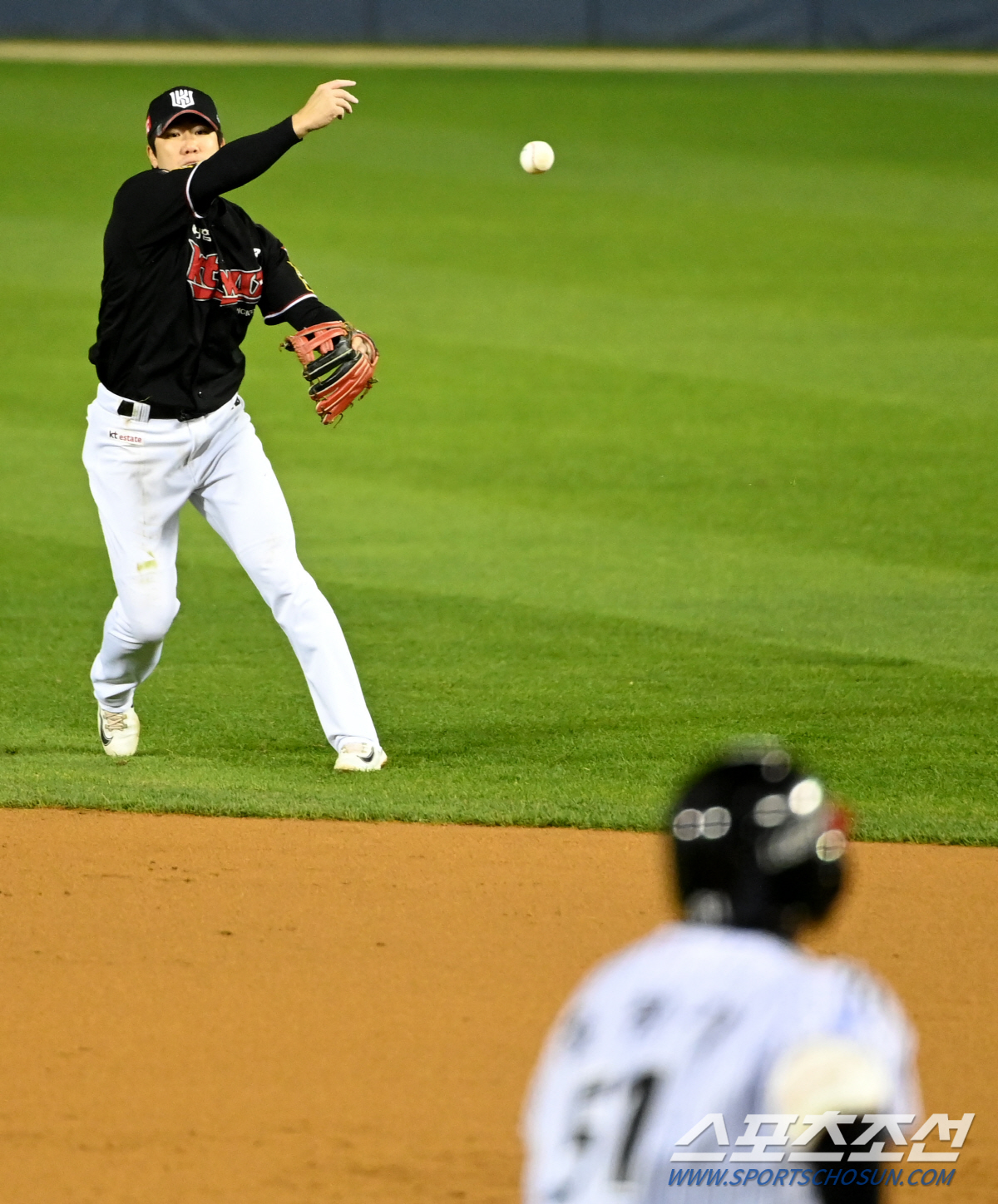 '2002년 11월 8일 8대7→2023년 11월 8일 5대4' 21년-…