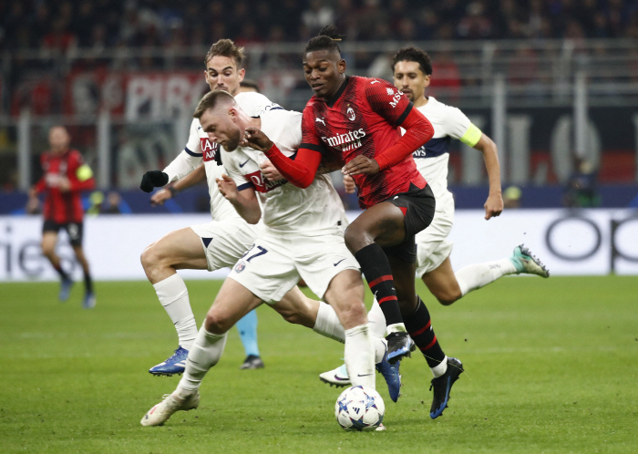 [UCL리뷰]'이강인 골대 불운' PSG, AC밀란 원정에서 1대2 패배