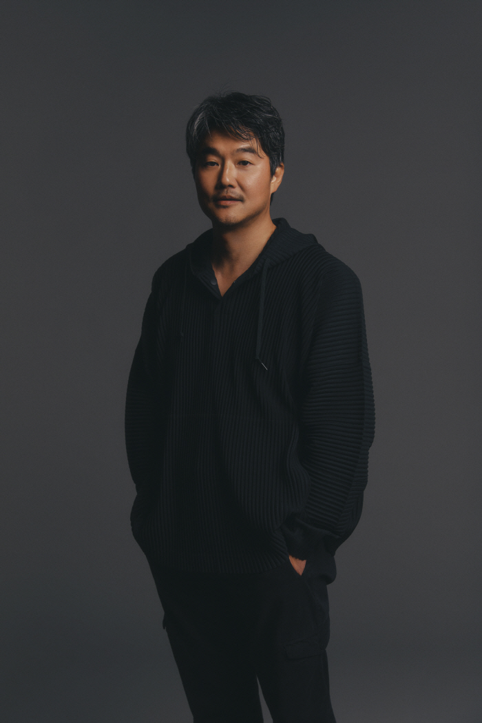 [SC인터뷰] "저도 공황장애였어요"..이재규 감독이 바치는 '정신병동'…