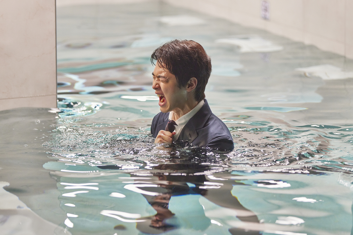 [SC인터뷰] "저도 공황장애였어요"..이재규 감독이 바치는 '정신병동'…