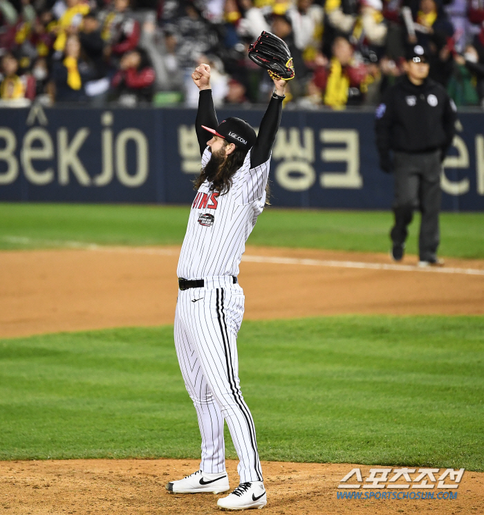 '1차전 내줬지만..." LG는 역대급 최강팀, 선발 뺀 모든 지표 우세…