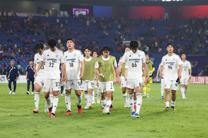 'K리그 챔피언' 울산, ACL에선 또 벼랑 끝…남은 2경기 전승 뿐인 …