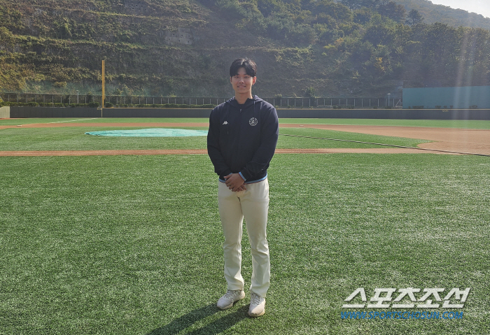"좋은 좌완 있는데 이름이..." 김태형 눈도장 쾅, 150㎞ 군필 좌완…