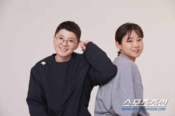 [종합] 남현희vs전청조, "뭘봐"→태블릿PC 2차전…"범죄은닉 모의"v…
