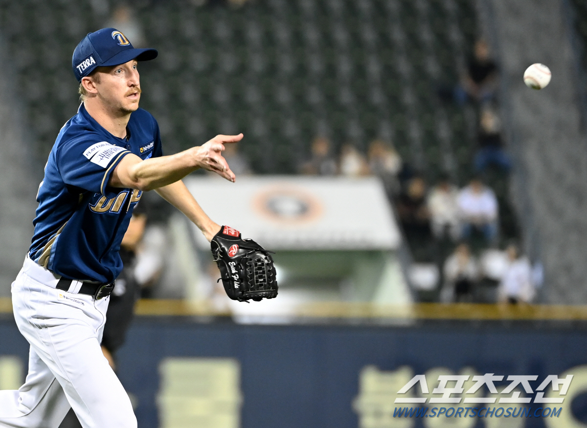 20승-200K 페디가 후보로 급부상中, STL "선발 2명 구한다", …