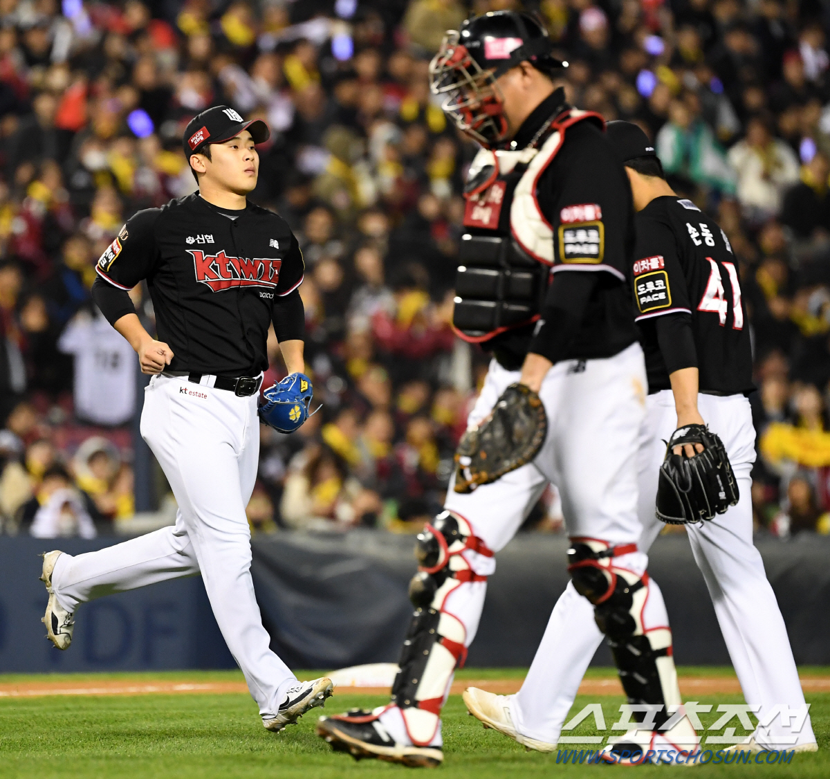 '하향곡선과 상향곡선의 절묘한 크로스' 실로 모든 것이 달라질 수 있었다…