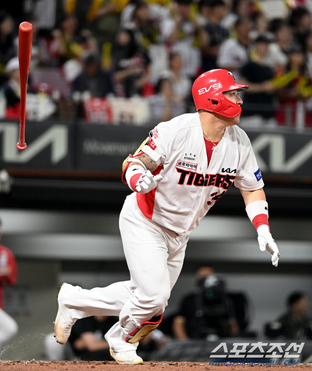 이게 왜 진짜야? 최형우 MLB.com 대서특필 "역경 이겨낸 아이콘"