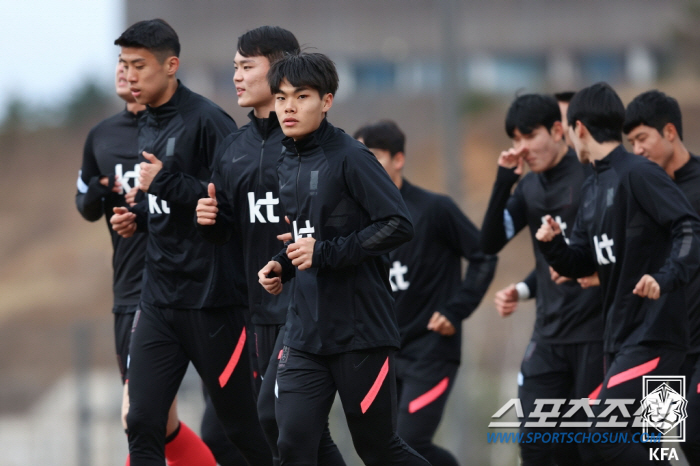 "고영준,김주환,김정훈→엄지성,민경현,문현호" 황선홍호 13일 佛출국 앞…
