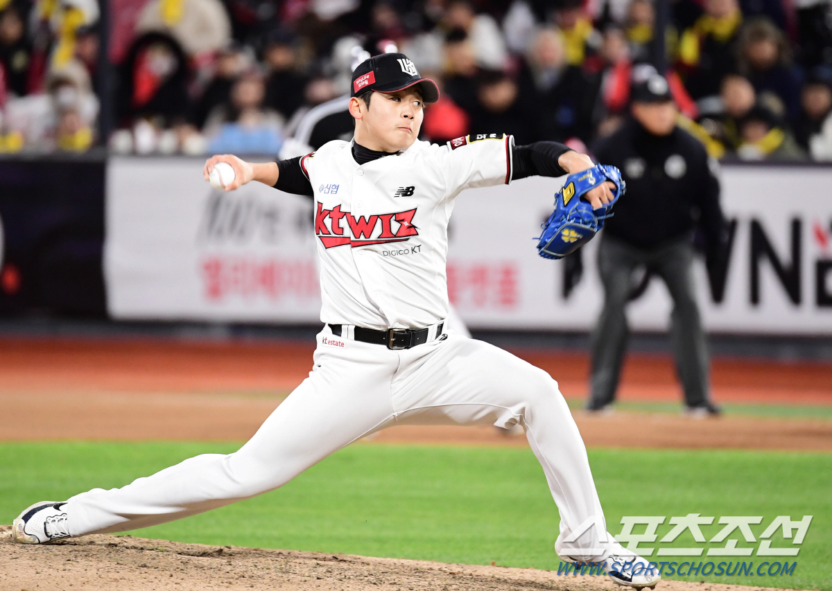 '한국시리즈 최고 명승부 탄생!' '오지환 9회 2사 역전 스리런 찢었다…