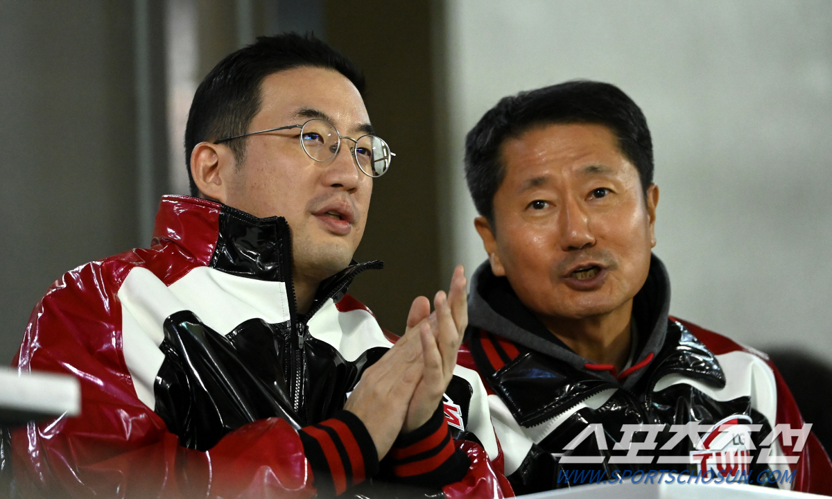 '한국시리즈 최고 명승부 탄생!' '오지환 9회 2사 역전 스리런 찢었다…