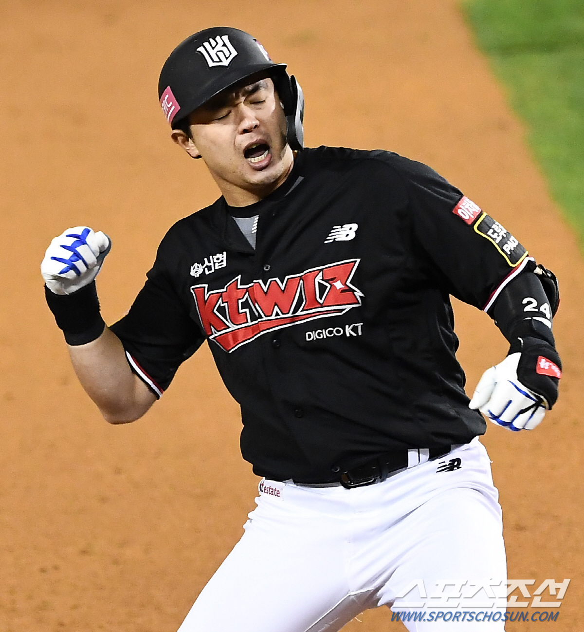 '볼넷은 눈물의 씨앗' '문상철 역전 2루타', '김현수 추격 2루타',…