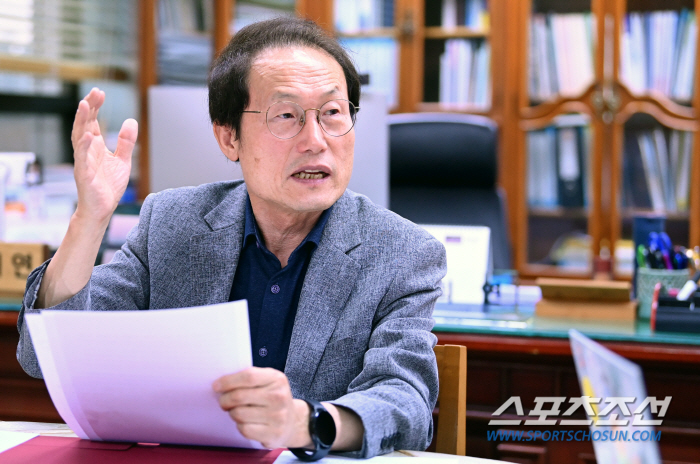 '모두의 학교체육에 대한 진심'조희연 서울시교육감"느림의 미학,성숙한 시…