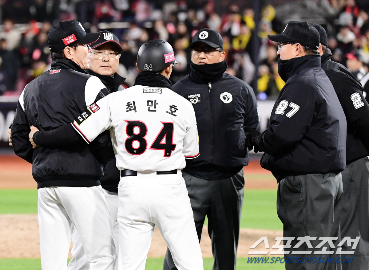 이게 정말 스윙이라고? 오심이 명승부를 망쳤다, 이강철 퇴장은 억울했다