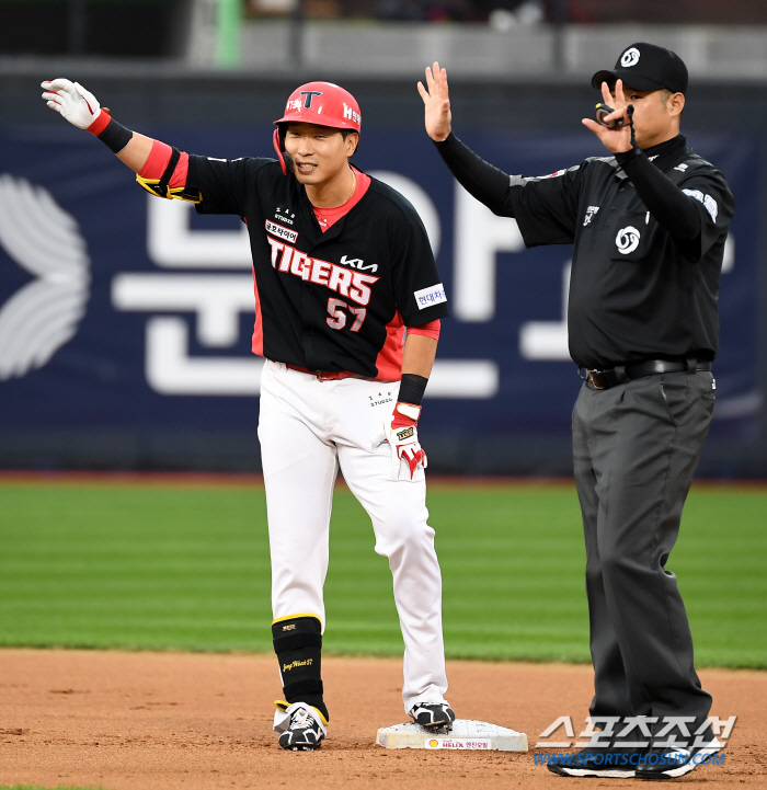 뎁스 너무 탄탄해도 고민…다가오는 2차 드래프트, KIA 외야진 전부 지…