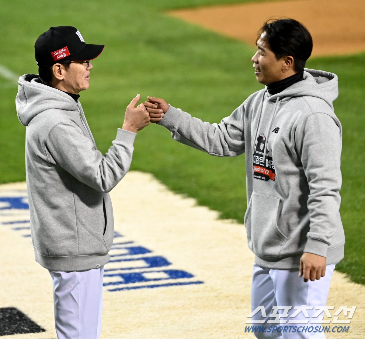 "오늘 끝내자" VS "못 끝낸다" 운명의 한국시리즈 5차전, LG-KT…