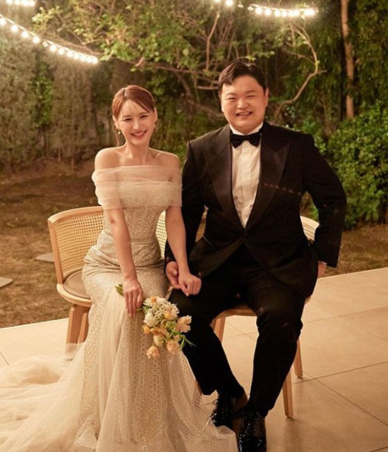 고규필♥에이민, '김남길 사회·조현아 축가' 의리가 빛나는 결혼식 [종합…