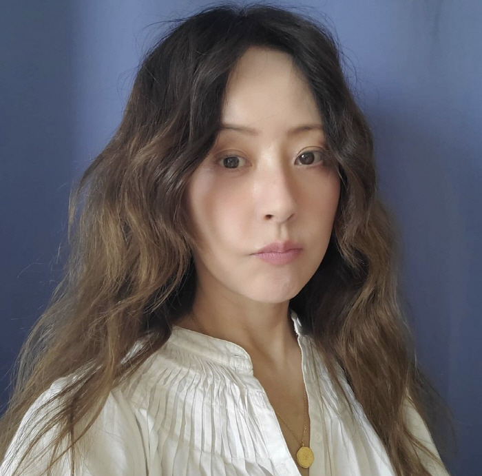 [단독]서정희, 연하의 건축가와 재혼 전제로 교제…연인이자 사업 동반자