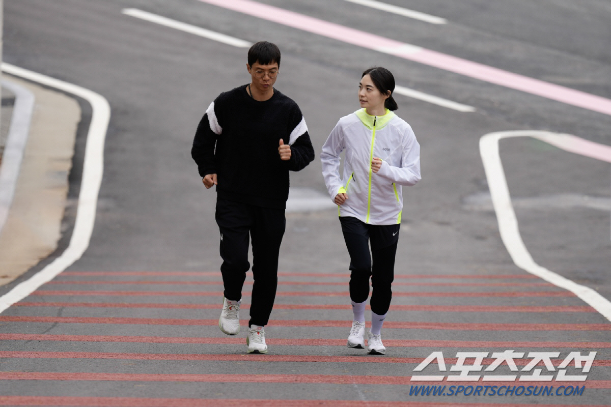 "꿈은 계속된다" 아나운서 꿈꾸던 박세경,서른다섯에' 한신'육상선수가 되…