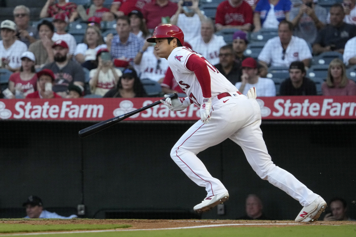 사상 첫 멀티플 만장일치 MVP "오타니, 손색없다" MLB.com, 그…