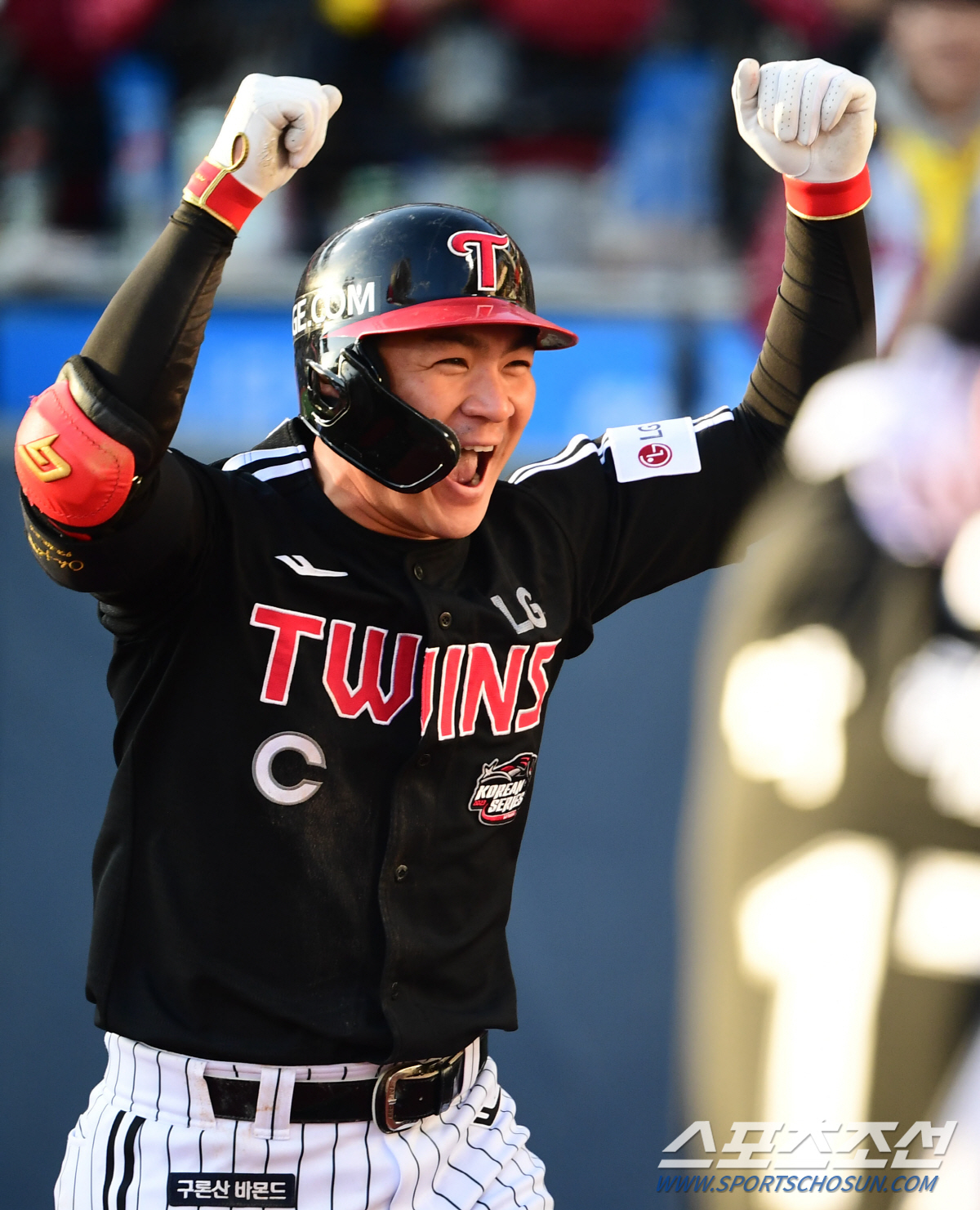 [LG우승]생각대로 이뤄졌다…"롤렉스 내가 타고 싶다"던 오지환, KS …