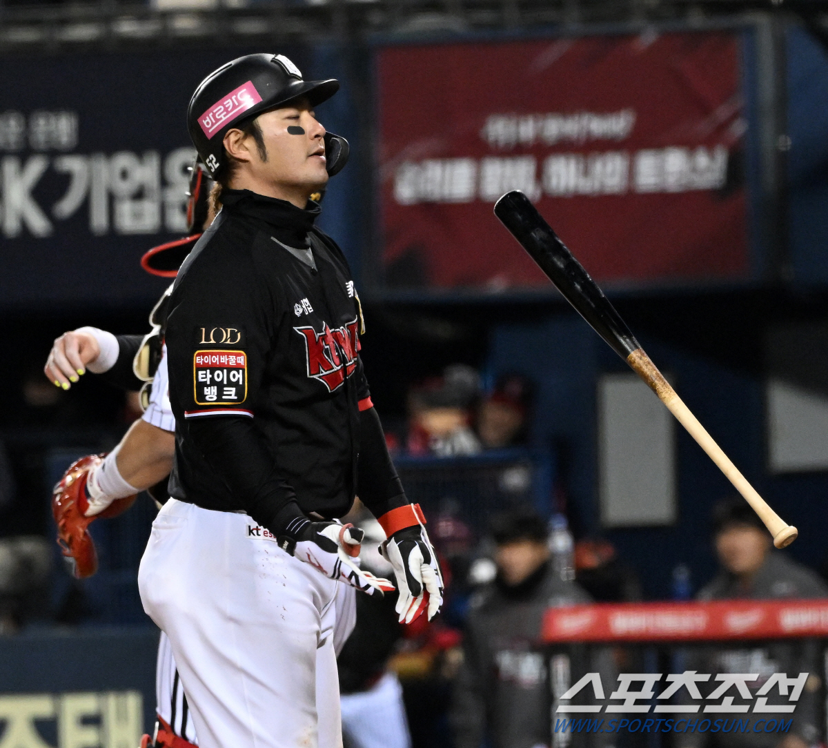 '꼴찌→2위' '2패뒤 3연승'. 기적의 드라마는 '찐' 행복이었다[KT…