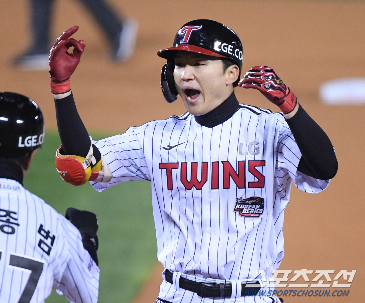 '보스턴+휴스턴' 29년 묵은 LG家 우승열망 푼 구광모 구단주, 그는 …