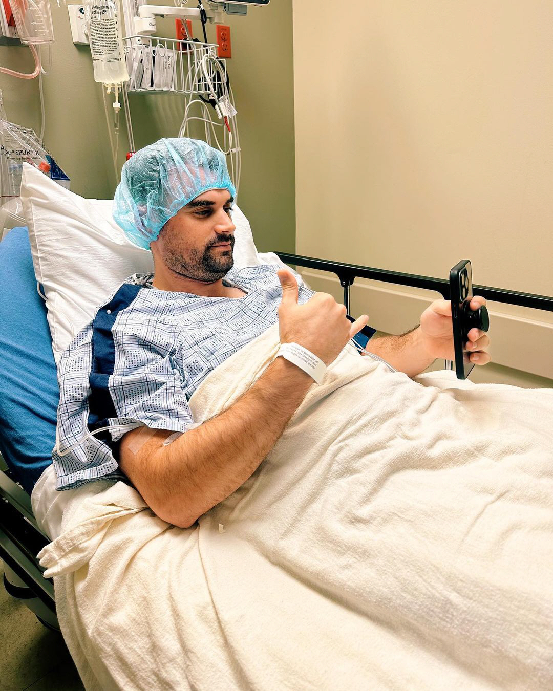 LG 우승하던 날, '떠난' 플럿코는 수술대 올랐다. '찐팬' 8년전 외…