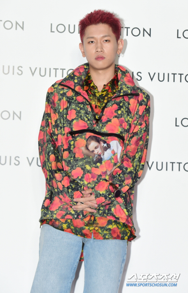 '조이♥' 크러쉬 "새 앨범 19곡, 빚 갚아야 해 열심히 활동할 것"(…