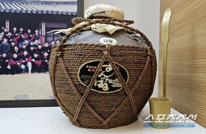 "32.4ℓ, 500인분 사갔다" 천사가 마신 술, 새로 채웠다 "여태 …