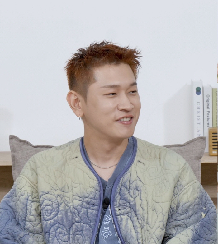 크러쉬 "(손)흥민이랑 같이 축구한 적 있어..황희찬에게 실력 인정받았다…