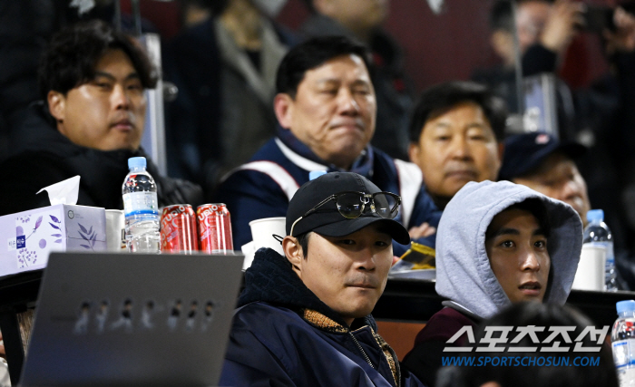 이정후, 벌써 '2024 신인왕 후보' 등극.. 이거 실화냐? 美CBS스…