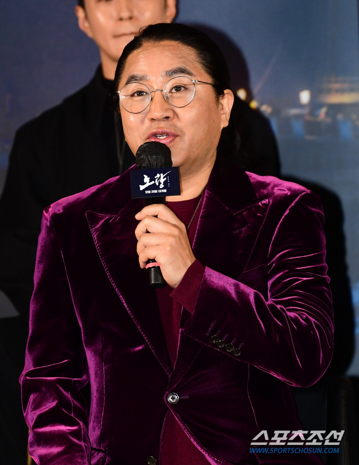 '노량' 김한민 감독 "'이순신 3부작 프로젝트' 대미 장식, 떨리고 감…